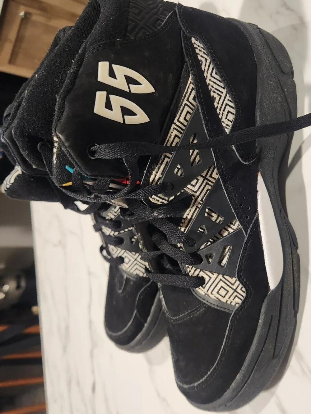 adidas mutombo mens